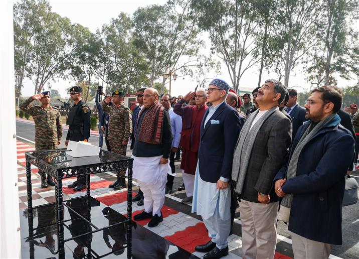The Union Minister for Defence, Shri Rajnath Singh graced the 9th Armed Forces Veterans’ Day celebrations at Tanda Artillery Brigade (Akhnoor), in Jammu on January 14, 2025.