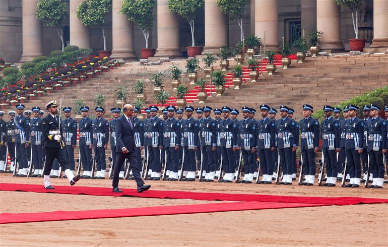 PM attends the Ceremonial Reception of the President of the Republic of Singapore, Mr. Tharman Shanmugaratnam at Rashtrapati Bhavan, in New Delhi on January 16, 2025.