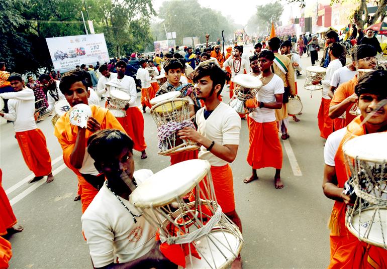 Devotees participates in Shobha Yatra during the Maha Kumbh Mela 2025 at Prayagraj, in Uttar Pradesh on January 16, 2025.:Ministry of Culture