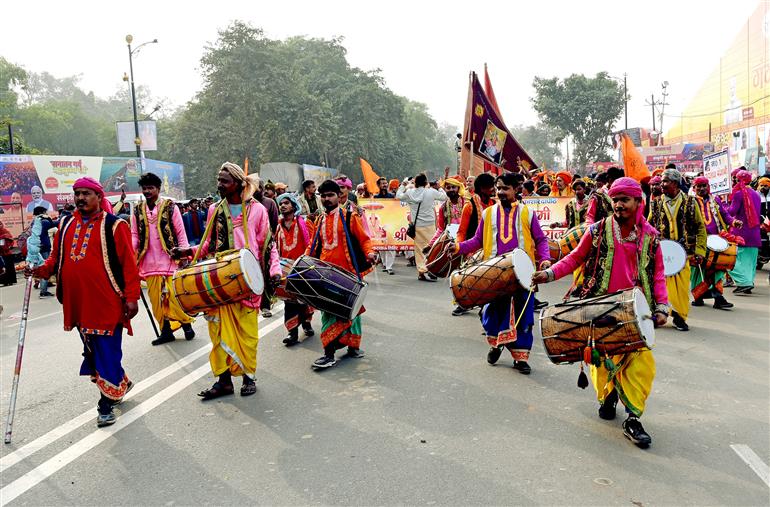 Devotees participates in Shobha Yatra during the Maha Kumbh Mela 2025 at Prayagraj, in Uttar Pradesh on January 16, 2025.:Ministry of Culture