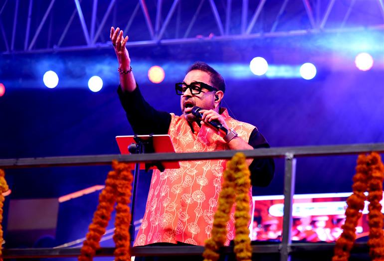 Singer, Shankar Mahadevan performed at Ganga Pandal in Maha-Kumbh Mela 2025 at Prayagraj, in Uttar Pradesh on January 16, 2025.:Ministry of Culture