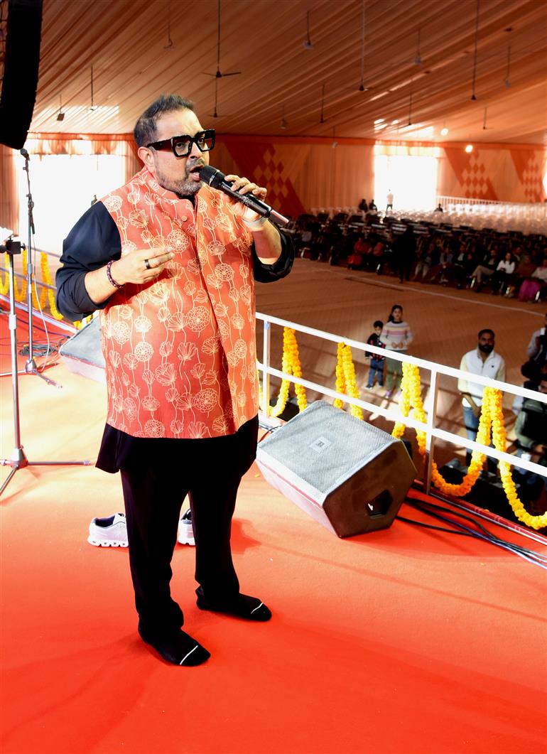 Singer, Shankar Mahadevan performed at Ganga Pandal in Maha-Kumbh Mela 2025 at Prayagraj, in Uttar Pradesh on January 16, 2025.:Ministry of Culture