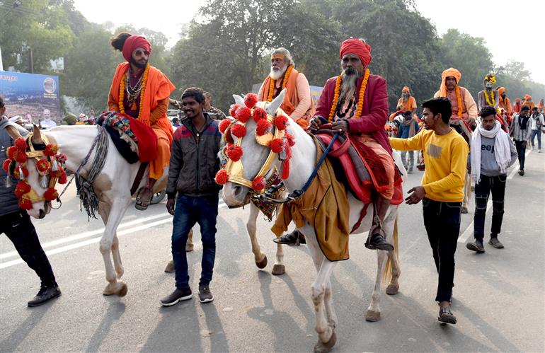 Devotees participates in Shobha Yatra during the Maha Kumbh Mela 2025 at Prayagraj, in Uttar Pradesh on January 16, 2025.:Ministry of Culture