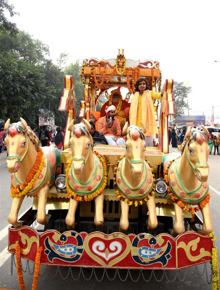 Devotees participates in Shobha Yatra during the Maha Kumbh Mela 2025 at Prayagraj, in Uttar Pradesh on January 16, 2025.:Ministry of Culture