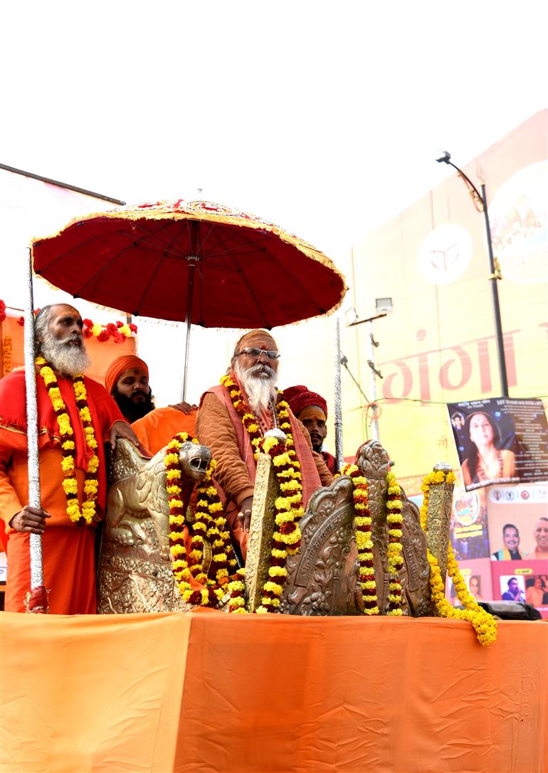 Devotees participates in Shobha Yatra during the Maha Kumbh Mela 2025 at Prayagraj, in Uttar Pradesh on January 16, 2025.:Ministry of Culture