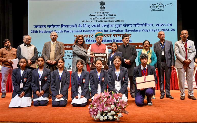 The Minister of State (Independent Charge) for Law and Justice & Parliamentary Affairs, Shri Arjun Ram Meghwal attends the Prize Distribution Function of 25th National Youth Parliament Competition, 2023-24 for Jawahar Navodaya Vidyalayas, in New Delhi on January 16, 2025.