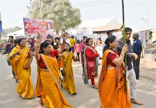 Devotees gathered for Sangam Snan at the Maha Kumbh Mela 2025 at Prayagraj, in Uttar Pradesh on January 18, 2025.:Ministry of Culture