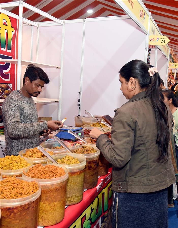 The ‘One District One Product’ Exhibition at the Maha Kumbh Mela in Prayagraj attracted large number of visitors, in Uttar Pradesh. Photo captured on January 18, 2025.:Ministry of Culture