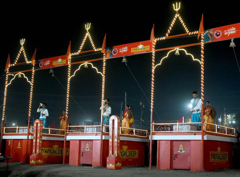 Glimpses of Ganga Arti at Sthal Sangam, Maha Kumbh Mela Photo taken at Prayagraj, in Uttar Pradesh on January 18, 2025.:Ministry of Culture