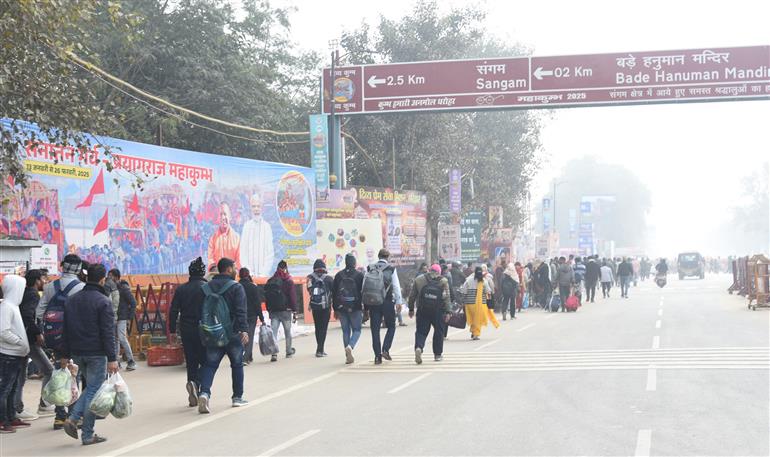 Groups of devotees arriving at the Maha Kumbh Mela, in Prayagraj, Uttar Pradesh. A photo captured on January 20, 2025.:Ministry of Culture