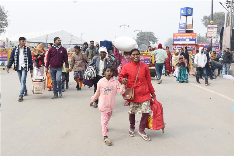 Groups of devotees arriving at the Maha Kumbh Mela, in Prayagraj, Uttar Pradesh. A photo captured on January 20, 2025.:Ministry of Culture