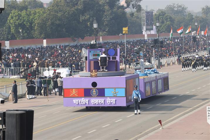 23 जनवरी, 2025 को नई दिल्ली के कर्तव्य पथ पर 76वें गणतंत्र दिवस परेड की फुल ड्रेस रिहर्सल की झलकियां।