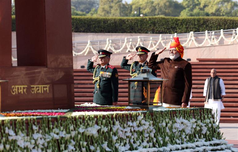 PM paying homage to the martyrs at the National War Memorial on the occasion of 76th Republic Day, in New Delhi on January 26, 2025.