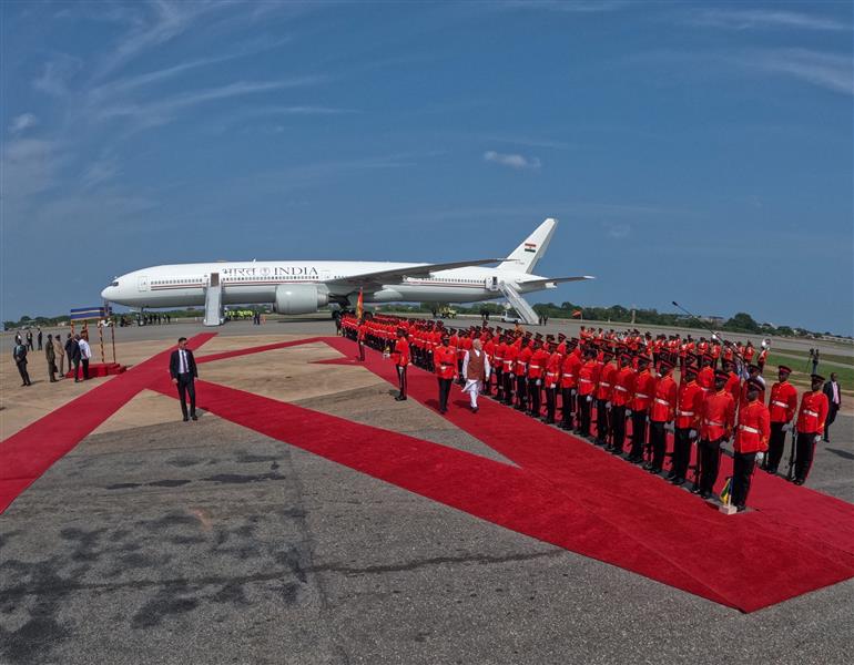 PM receives ceremonial Guard of Honour in Accra, Ghana on July 02, 2025.