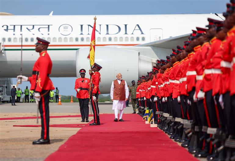 PM receives ceremonial Guard of Honour in Accra, Ghana on July 02, 2025.