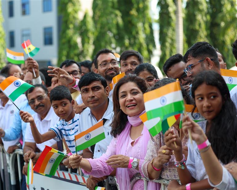 PM receives rousing welcome by Indian community at Accra, in Ghana on July 02, 2025.:Prime Minister's Office PM receives rousing welcome by Indian community at Accra, in Ghana on July 02, 2025.:Prime Minister