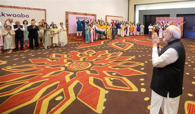 PM receives warm welcome by the Indian community, in Ghana on July 03, 2025.:Prime Minister's Office PM receives warm welcome by the Indian community, in Ghana on July 03, 2025.:Prime Minister