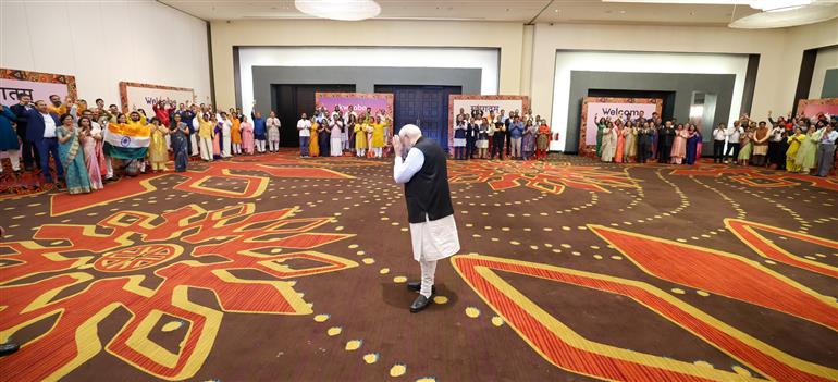 PM receives warm welcome by the Indian community, in Ghana on July 03, 2025.:Prime Minister's Office PM receives warm welcome by the Indian community, in Ghana on July 03, 2025.:Prime Minister