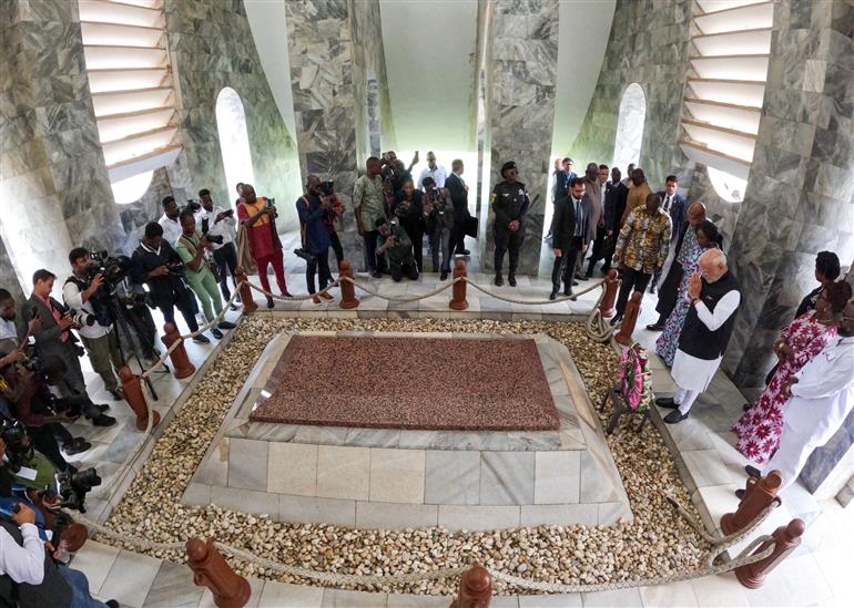 PM visits Nkrumah’s Memorial, in Ghana on July 03, 2025.:Prime Minister's Office PM visits Nkrumah’s Memorial, in Ghana on July 03, 2025.:Prime Minister