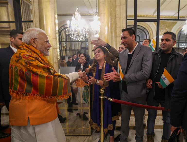 PM receives a rousing welcome by Indian community on his arrival at hotel, in Buenos Aires, Argentina on July 04, 2025.:Prime Minister's Office PM receives a rousing welcome by Indian community on his arrival at hotel, in Buenos Aires, Argentina on July 04, 2025.:Prime Minister