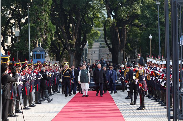 PM laying wreath at San Martin Memorial, in Buenos Aires, Argentina on July 05, 2025.:Prime Minister's Office PM laying wreath at San Martin Memorial, in Buenos Aires, Argentina on July 05, 2025.:Prime Minister