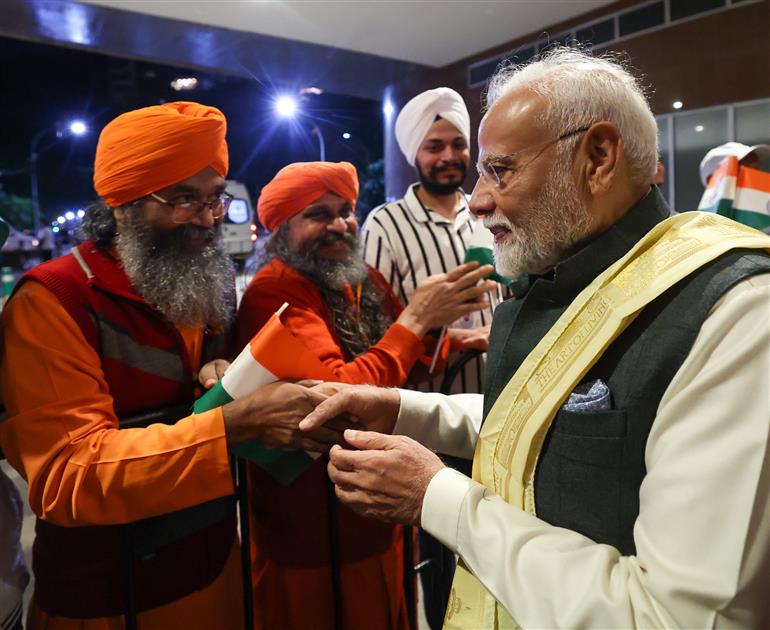 PM receives a rousing welcome by Indian community on his arrival at hotel, in Rio De Janeiro, Brazil on July 05, 2025.:Prime Minister's Office PM receives a rousing welcome by Indian community on his arrival at hotel, in Rio De Janeiro, Brazil on July 05, 2025.:Prime Minister