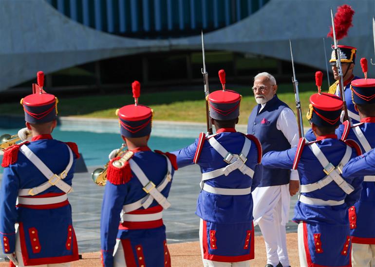 PM receives Warm Ceremonial Welcome by Brazilian President Luiz Inacio Lula da Silva with Military Honours at the Alvorada Palace in Brasilia, in Brazil on July 08, 2025.:Prime Minister's Office PM receives Warm Ceremonial Welcome by Brazilian President Luiz Inacio Lula da Silva with Military Honours at the Alvorada Palace in Brasilia, in Brazil on July 08, 2025.:Prime Minister
