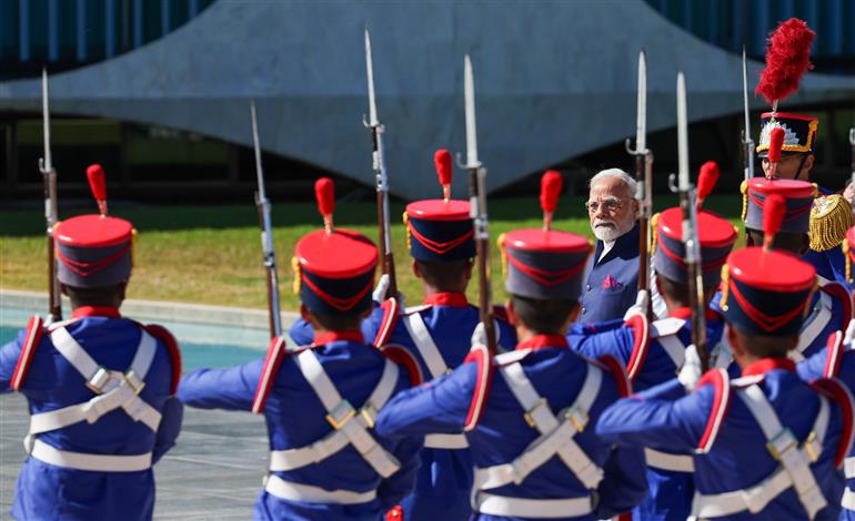 PM receives Warm Ceremonial Welcome by Brazilian President Luiz Inacio Lula da Silva with Military Honours at the Alvorada Palace in Brasilia, in Brazil on July 08, 2025.:Prime Minister's Office PM receives Warm Ceremonial Welcome by Brazilian President Luiz Inacio Lula da Silva with Military Honours at the Alvorada Palace in Brasilia, in Brazil on July 08, 2025.:Prime Minister