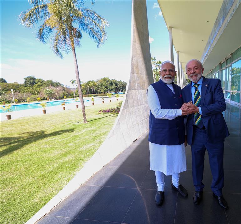 PM holds a fruitful talks with the President of Brazil, Mr. Luiz Inácio Lula da Silva on the India - Brazil friendship for deepen trade ties and also diversify bilateral trade between both countries at Brasília, in Brazil on July 08, 2025.:Prime Minister's Office PM holds a fruitful talks with the President of Brazil, Mr. Luiz Inácio Lula da Silva on the India - Brazil friendship for deepen trade ties and also diversify bilateral trade between both countries at Brasília, in Brazil on July 08, 2025.:Prime Minister