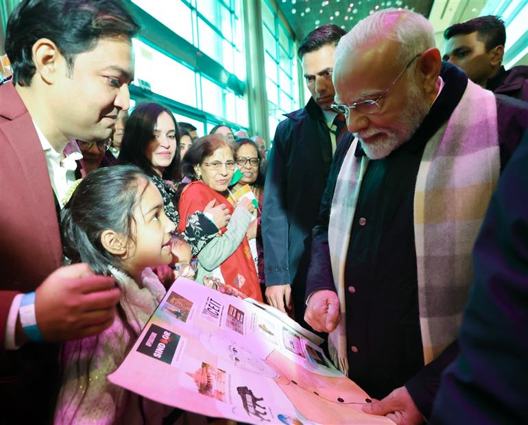 PM receives warm welcome by the Indian community at Windhoek, in Namibia on July 09, 2025.:Prime Minister's Office PM receives warm welcome by the Indian community at Windhoek, in Namibia on July 09, 2025.:Prime Minister