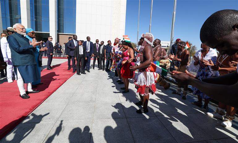 PM receives ceremonial welcome and guard of honour at State House in Windhoek, Namibia on July 09, 2025.:Prime Minister's Office PM receives ceremonial welcome and guard of honour at State House in Windhoek, Namibia on July 09, 2025.:Prime Minister