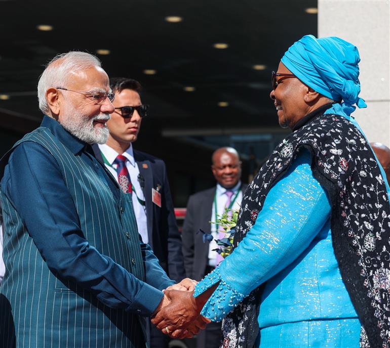 PM receives ceremonial welcome and guard of honour at State House in Windhoek, Namibia on July 09, 2025.:Prime Minister's Office PM receives ceremonial welcome and guard of honour at State House in Windhoek, Namibia on July 09, 2025.:Prime Minister