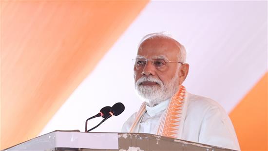 PM addressing at the foundation stone laying and inauguration of various projects at Durgapur, in West Bengal on July 18, 2025.