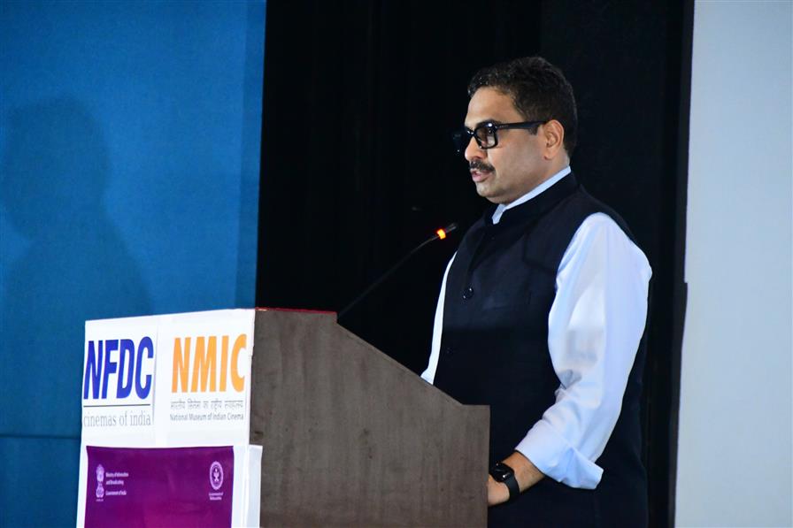 The Outcome Reports of first edition of the World Audio-Visual and Entertainment Summit (#WAVES2025) was launched by Maharashtra CM Shri Devendra Fadnavis and Union Minister for Information & Broadcasting Shri Ashwini Vaishnaw.