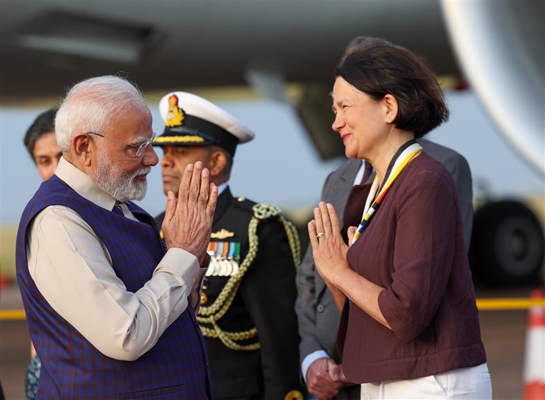 PM arrives in London, United Kingdom on July 23, 2025.:Prime Minister's Office PM arrives in London, United Kingdom on July 23, 2025.:Prime Minister