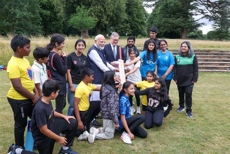 PM and the Prime Minister of the United Kingdom, Mr. Keir Starmer interaction with members of the ‘Buckingham Street Cricket Hub’ in London, England on July 24, 2025.:Prime Minister's Office PM and the Prime Minister of the United Kingdom, Mr. Keir Starmer interaction with members of the ‘Buckingham Street Cricket Hub’ in London, England on July 24, 2025.:Prime Minister