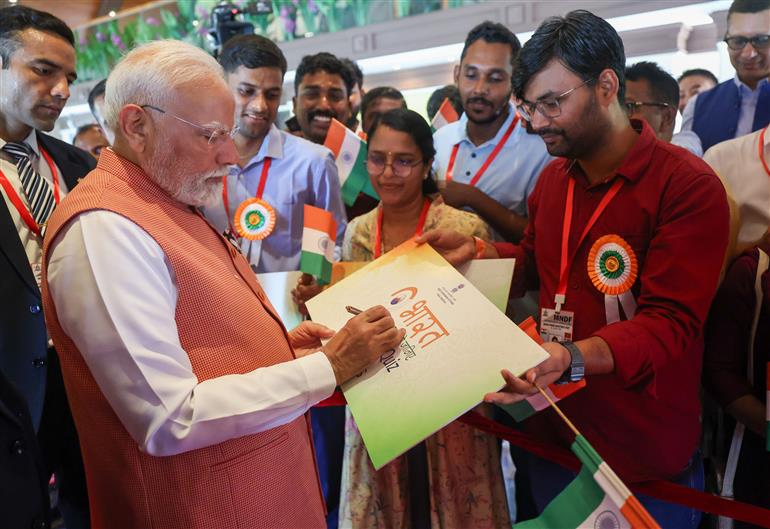 PM being welcomed by Indian Diaspora at Kurumba Resort, in Maldives on July 25, 2025.