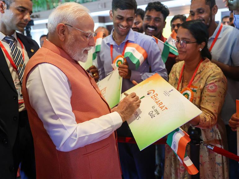 PM being welcomed by Indian Diaspora at Kurumba Resort, in Maldives on July 25, 2025.