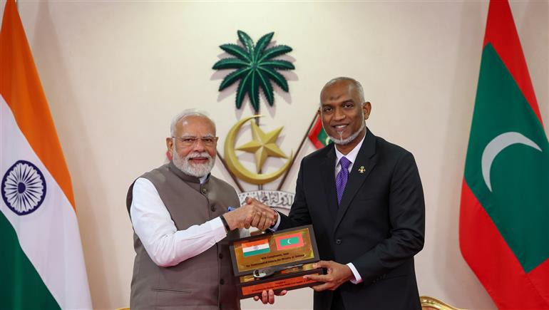 PM met the President of Maldives, Dr. Mohamed Muizzu ahead of Exchange of MoUs between India and Maldives at Malé, in Maldives on July 25, 2025.:Prime Minister's Office PM met the President of Maldives, Dr. Mohamed Muizzu ahead of Exchange of MoUs between India and Maldives at Malé, in Maldives on July 25, 2025.:Prime Minister