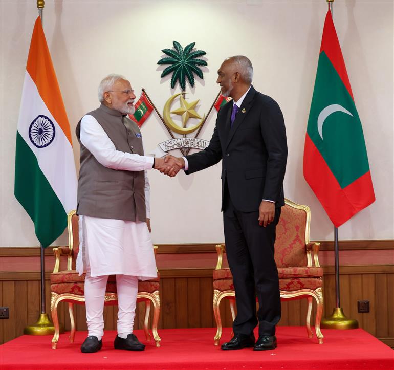 PM met the President of Maldives, Dr. Mohamed Muizzu ahead of Exchange of MoUs between India and Maldives at Malé, in Maldives on July 25, 2025.:Prime Minister's Office PM met the President of Maldives, Dr. Mohamed Muizzu ahead of Exchange of MoUs between India and Maldives at Malé, in Maldives on July 25, 2025.:Prime Minister