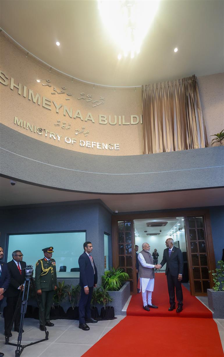 PM and the President of Maldives, Dr. Mohamed Muizzu at the jointly inauguration of the Ministry of Defence building at Malé, in Maldives on July 25, 2025.:Prime Minister's Office PM and the President of Maldives, Dr. Mohamed Muizzu at the jointly inauguration of the Ministry of Defence building at Malé, in Maldives on July 25, 2025.:Prime Minister