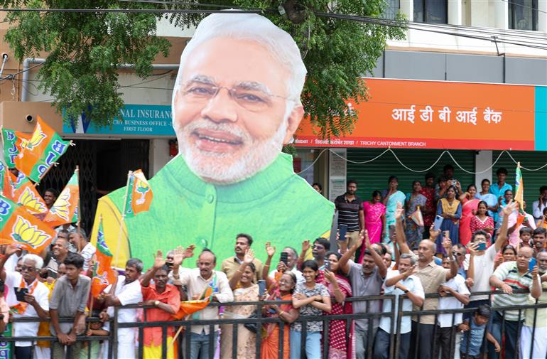 PM receives warm welcome by people at Gangaikonda Cholapuram, in Tamil Nadu on July 27, 2025.