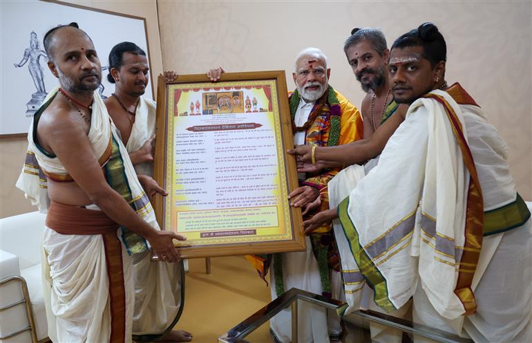 PM meets Deekshitars from the Thillai Nataraja Temple, Chidambaram, in Tamil Nadu on July 27, 2025.