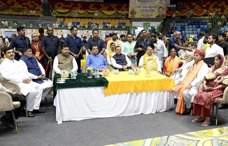 The Union Minister of Road Transport and Highways, Shri Nitin Gadkari at the 18th India Mango Festival 2025 at Talkatora Indoor Stadium, in New Delhi on July 31, 2025.