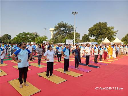 Glimpses of ‘Yoga Mahotsav’ to marking the commencement of the 75day countdown to the International Day of Yoga – 2025 at Kalinga Stadium, in Bhubaneswar on April 07, 2025. The Minister of State (Independent Charge) for Ayush and Health and Family Welfare, Shri Prataprao Jadhav graced the event.:AYUSH