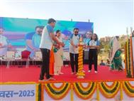 Minister of State (Independent Charge) for Ayush and Health and Family Welfare, Shri Prataprao Jadhav inaugurated the event to mark the 50-day countdown to the International Day of Yoga (IDY) 2025 at the Yoga Mahotsav, in Nashik on May 02, 2025. :AYUSH
