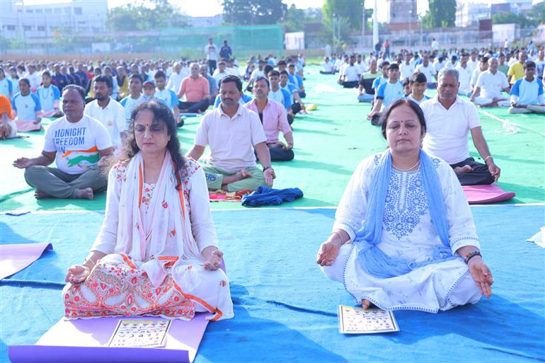 A grand yoga event was organized at Nehru Stadium in collaboration with International Naturopathy Organization (INO), Surya Foundation and Ministry of AYUSH on the occasion of 20th day pre-show to commemorate International Yoga Day-2025, on June 02, 2025.:AYUSH