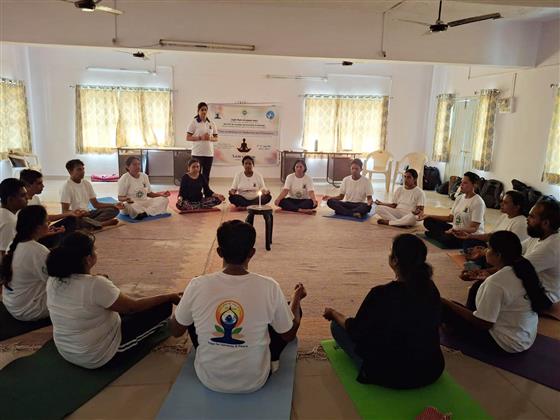 To commemorate the International Day of Yoga (IDY) 2025, The Dept of Swasthavritta, Institute of Teaching & Research in Ayurveda (ITRA), in collaboration with International Centre for Ayurvedic Studies, ITRA organized a two-day workshop on Shatkarma and Pranayama as part of Samyogam, a signature event of IDY-2025 at Jamnagar, in Gujarat on June 04, 2025.:AYUSH