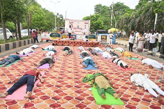 Tribal Welfare Department of Andhra Pradesh organised Yoga as part of ‘Yogandra 2025’ intiative in Rajamahendravaram, Andhra Pradesh on June 04, 2025.:AYUSH