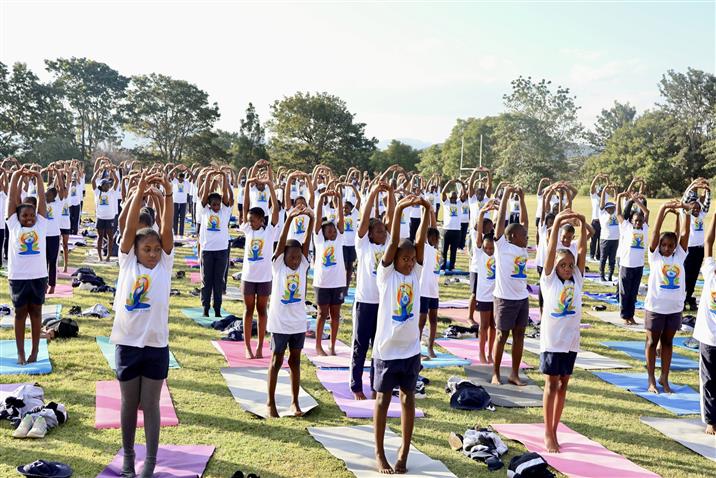 As part of the countdown to International day of yoga 2025. The Embassy of India organized a Yoga event in Mutare, Zimbabwe, in collaboration with Hillcrest College, Mutare. Teachers and Students from the college participated in large numbers, on June 04, 2025.:AYUSH
